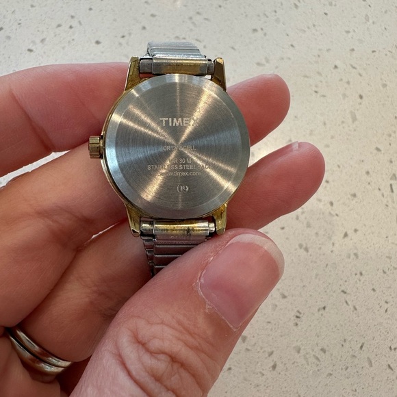 Timex Indiglo Two-Tone Gold and Silver Water Resistant Watch - Picture 2 of 5